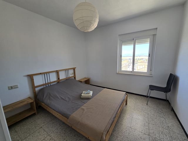 3 soveværelse Lejlighed til leje i Santa Pola - € 900 (Ref: 9007345)