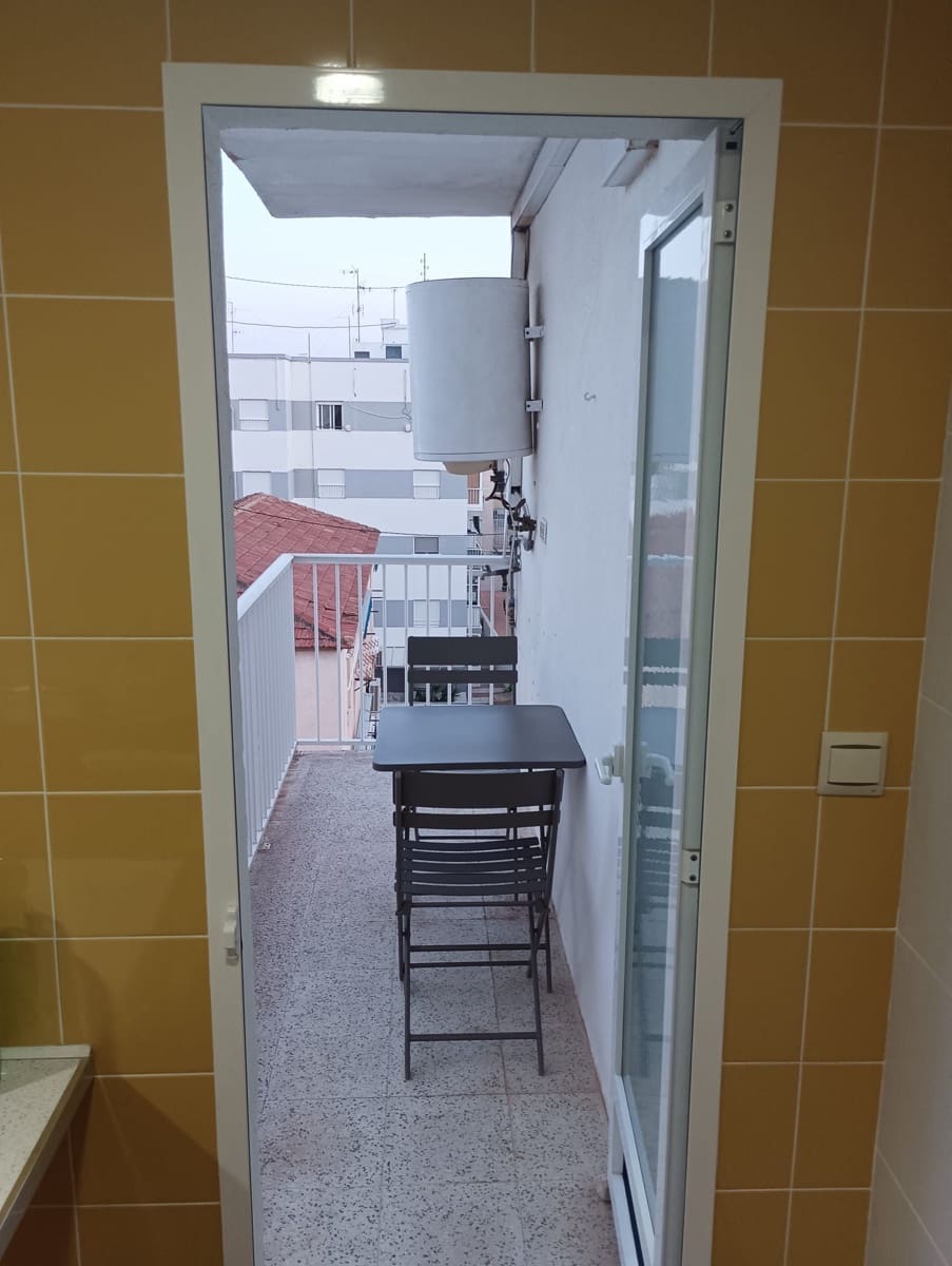 3 soveværelse Lejlighed til leje i Santa Pola - € 900 (Ref: 9007345)