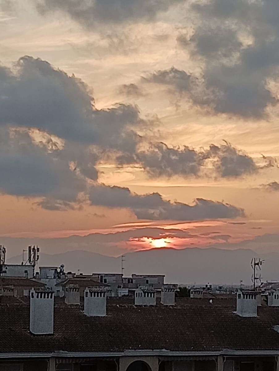 3 soveværelse Lejlighed til leje i Santa Pola - € 900 (Ref: 9007345)