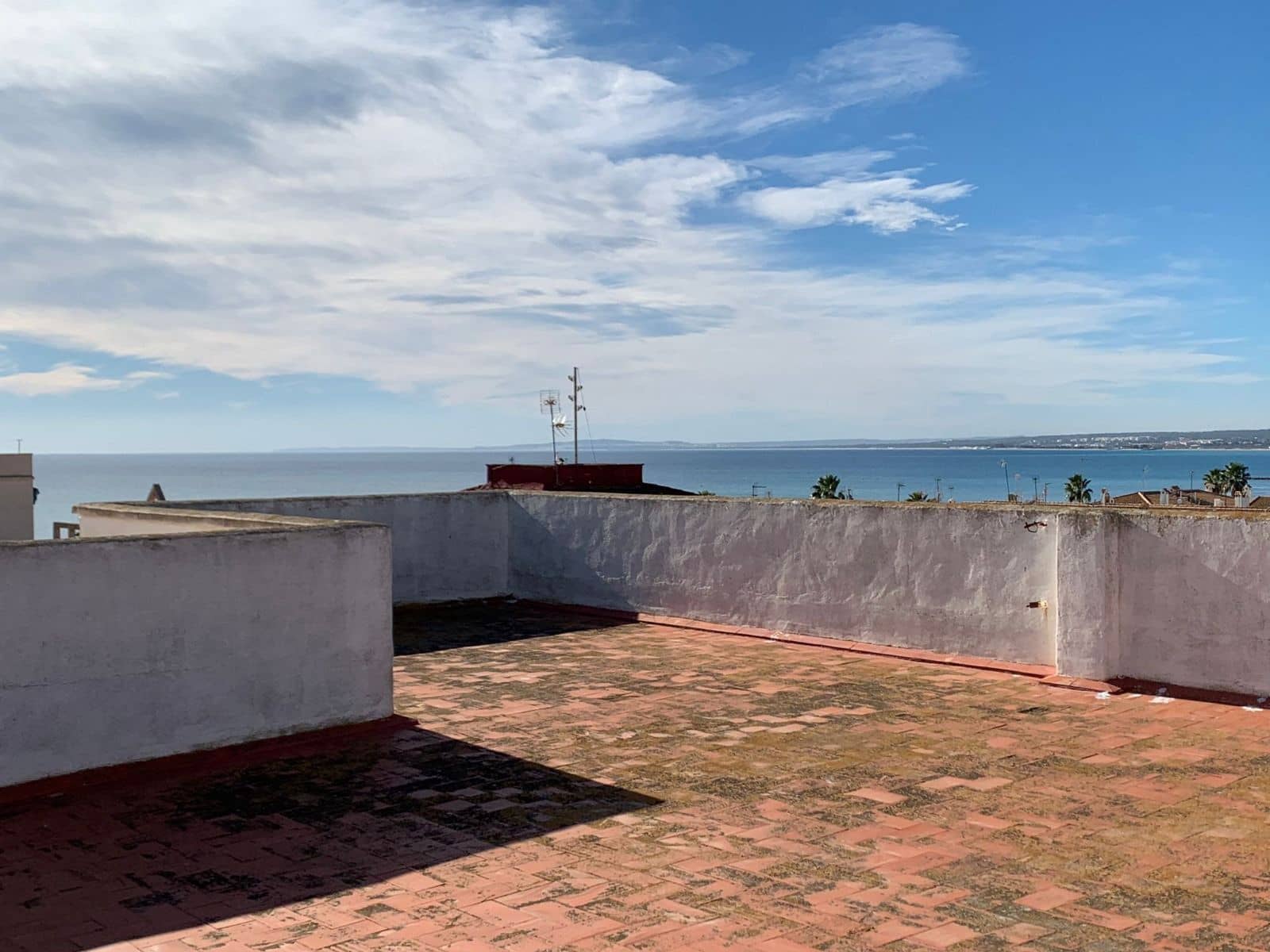 3 soveværelse Lejlighed til leje i Santa Pola - € 900 (Ref: 9007345)