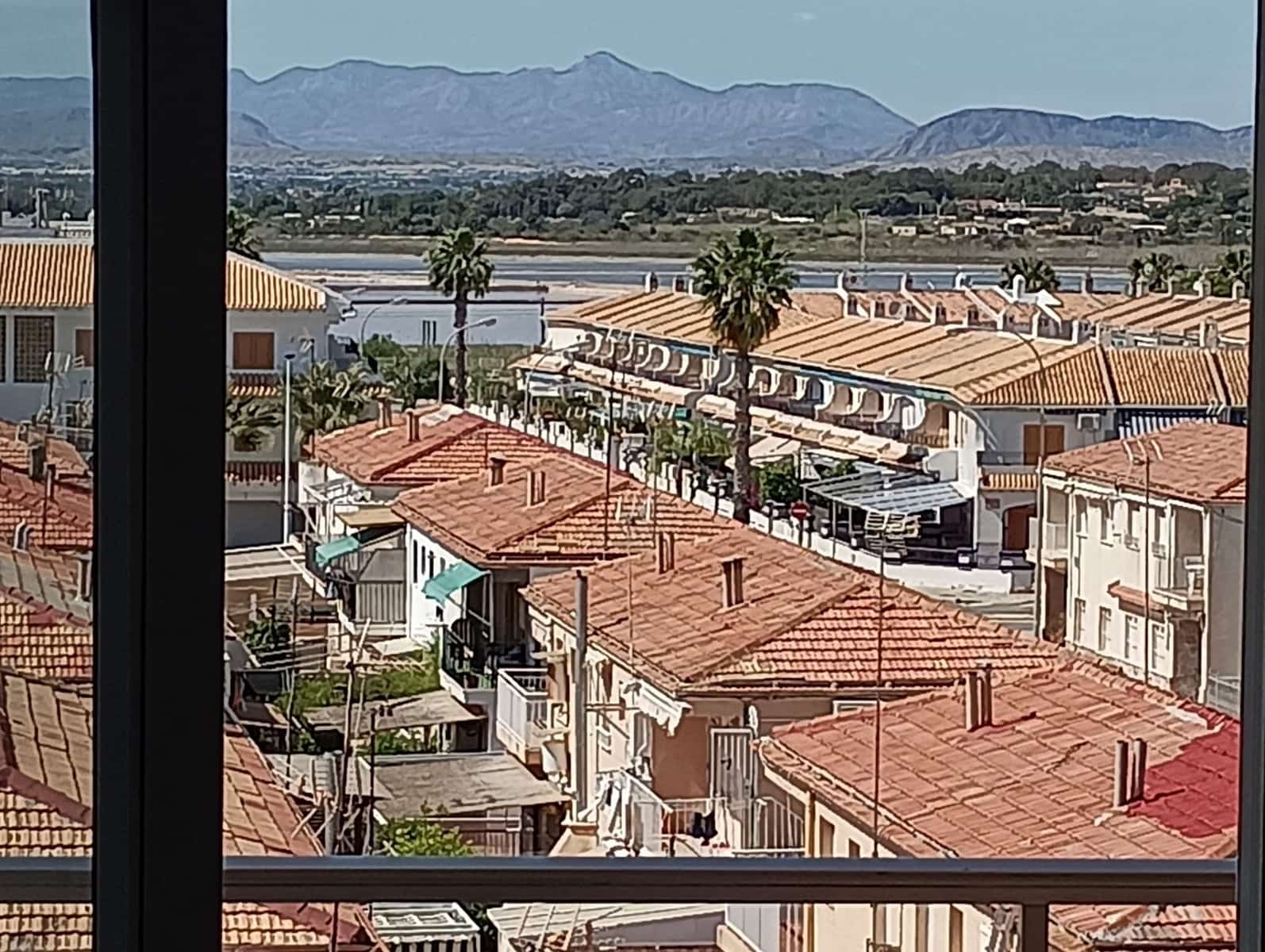 3 soveværelse Lejlighed til leje i Santa Pola - € 900 (Ref: 9007345)