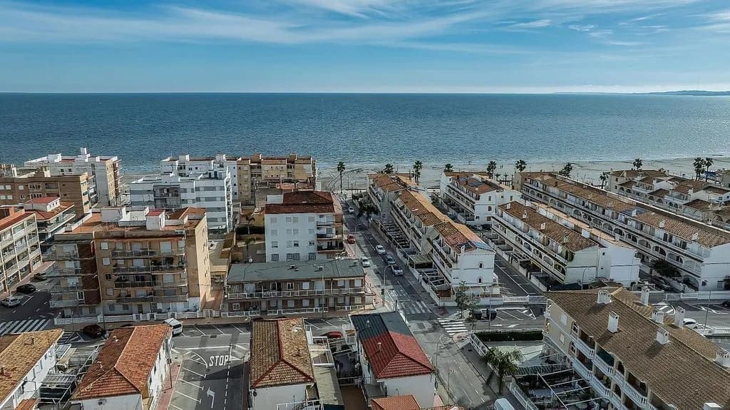 3 quarto Apartamento para arrendar em Santa Pola - 900 € (Ref: 9007345)