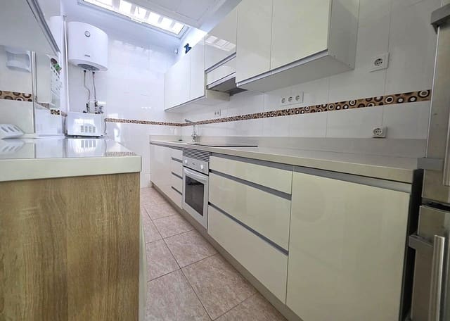 Bungalow de 2 chambres à louer à Santa Pola - 800 € (Ref: 9258238)