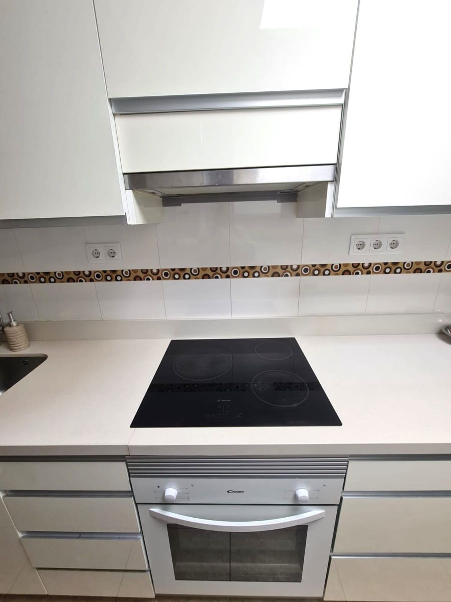 Bungalow de 2 chambres à louer à Santa Pola - 800 € (Ref: 9258238)