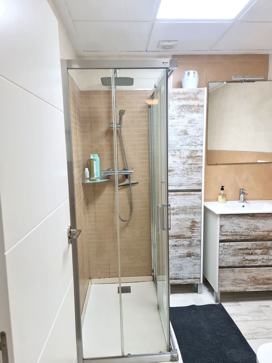 Bungalow de 2 chambres à louer à Santa Pola - 800 € (Ref: 9258238)