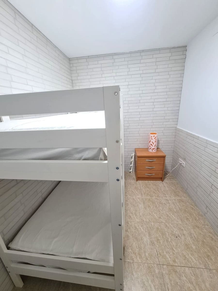 Bungalow de 2 chambres à louer à Santa Pola - 800 € (Ref: 9258238)