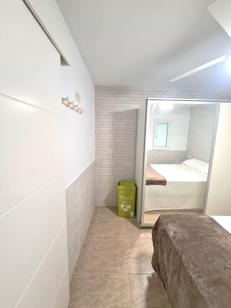 Bungalow de 2 chambres à louer à Santa Pola - 800 € (Ref: 9258238)