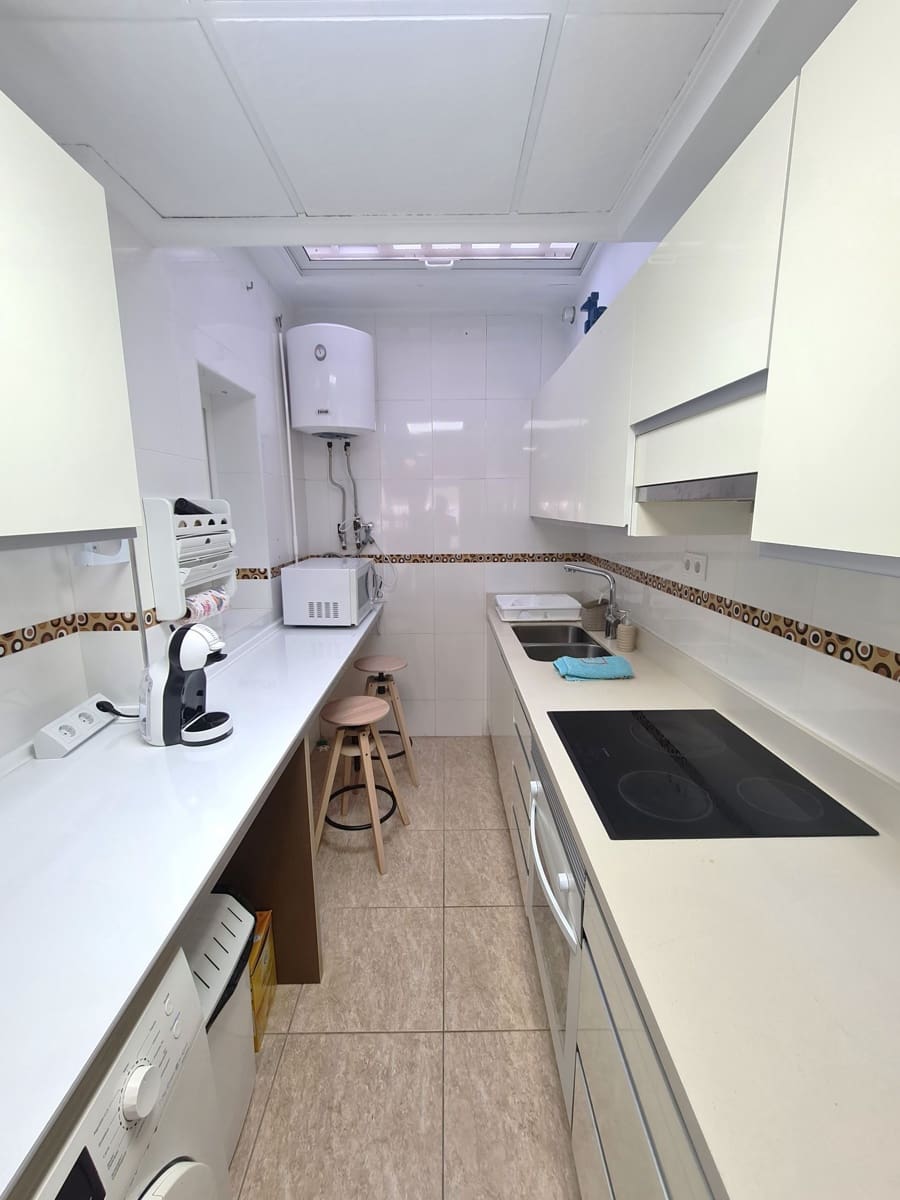 Bungalow de 2 chambres à louer à Santa Pola - 800 € (Ref: 9258238)