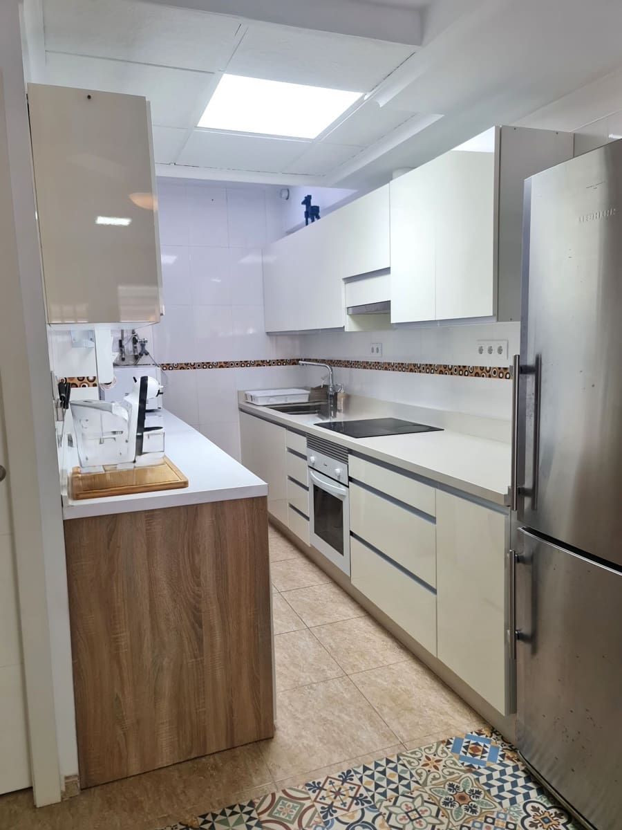 Bungalow de 2 chambres à louer à Santa Pola - 800 € (Ref: 9258238)