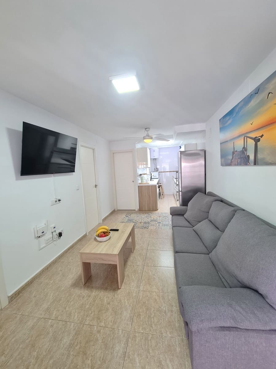 Bungalow de 2 chambres à louer à Santa Pola - 800 € (Ref: 9258238)