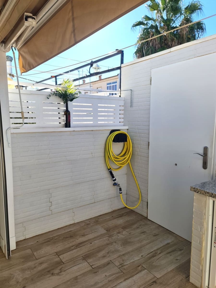 Bungalow de 2 chambres à louer à Santa Pola - 800 € (Ref: 9258238)