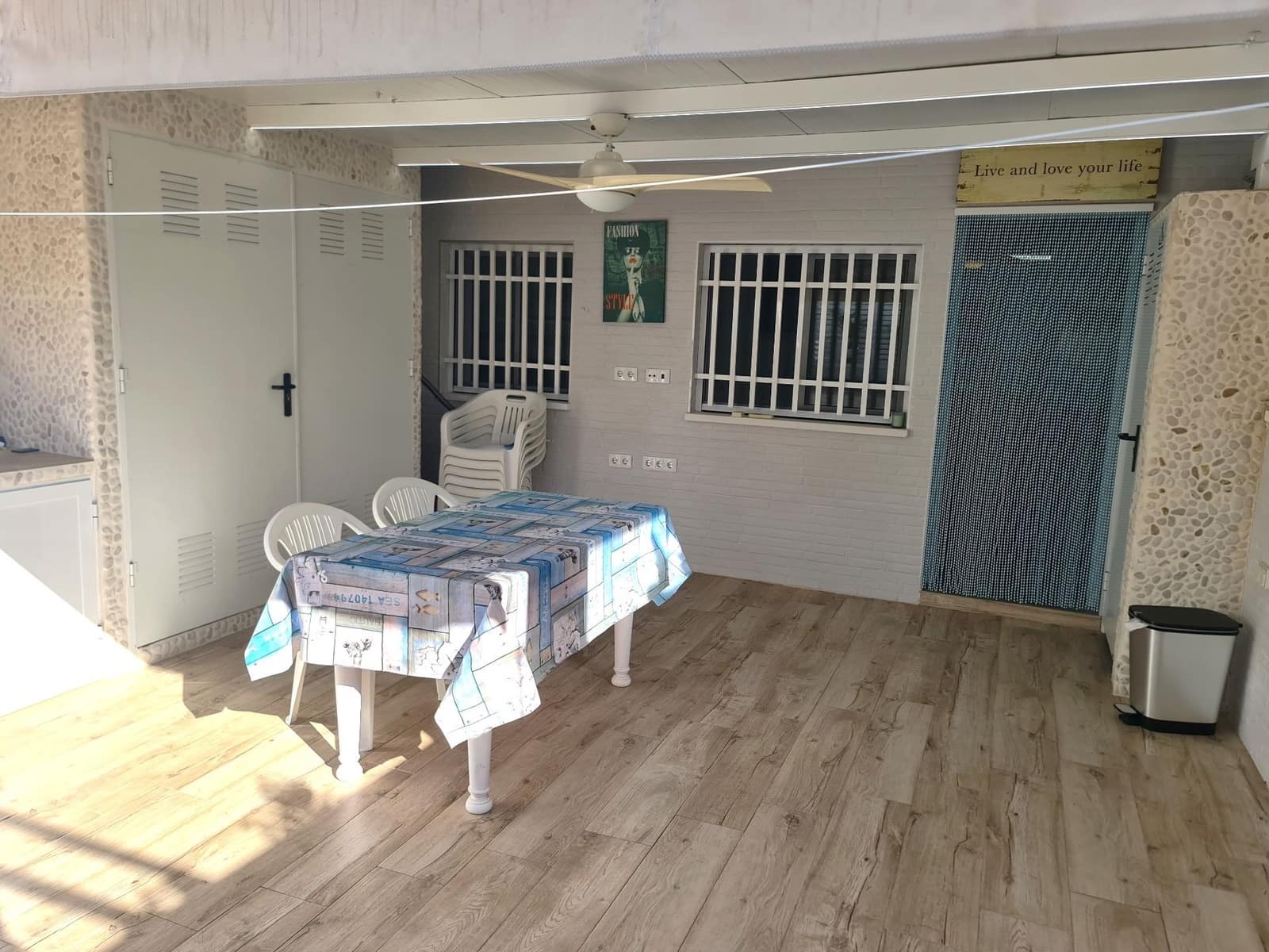 Bungalow de 2 chambres à louer à Santa Pola - 800 € (Ref: 9258238)