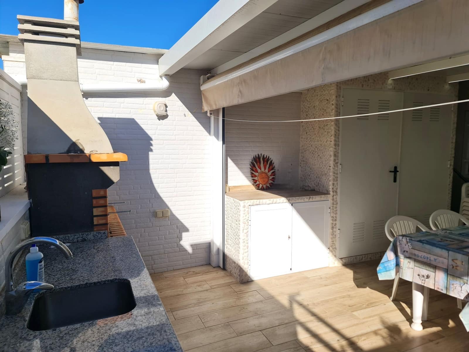 Bungalow de 2 chambres à louer à Santa Pola - 800 € (Ref: 9258238)