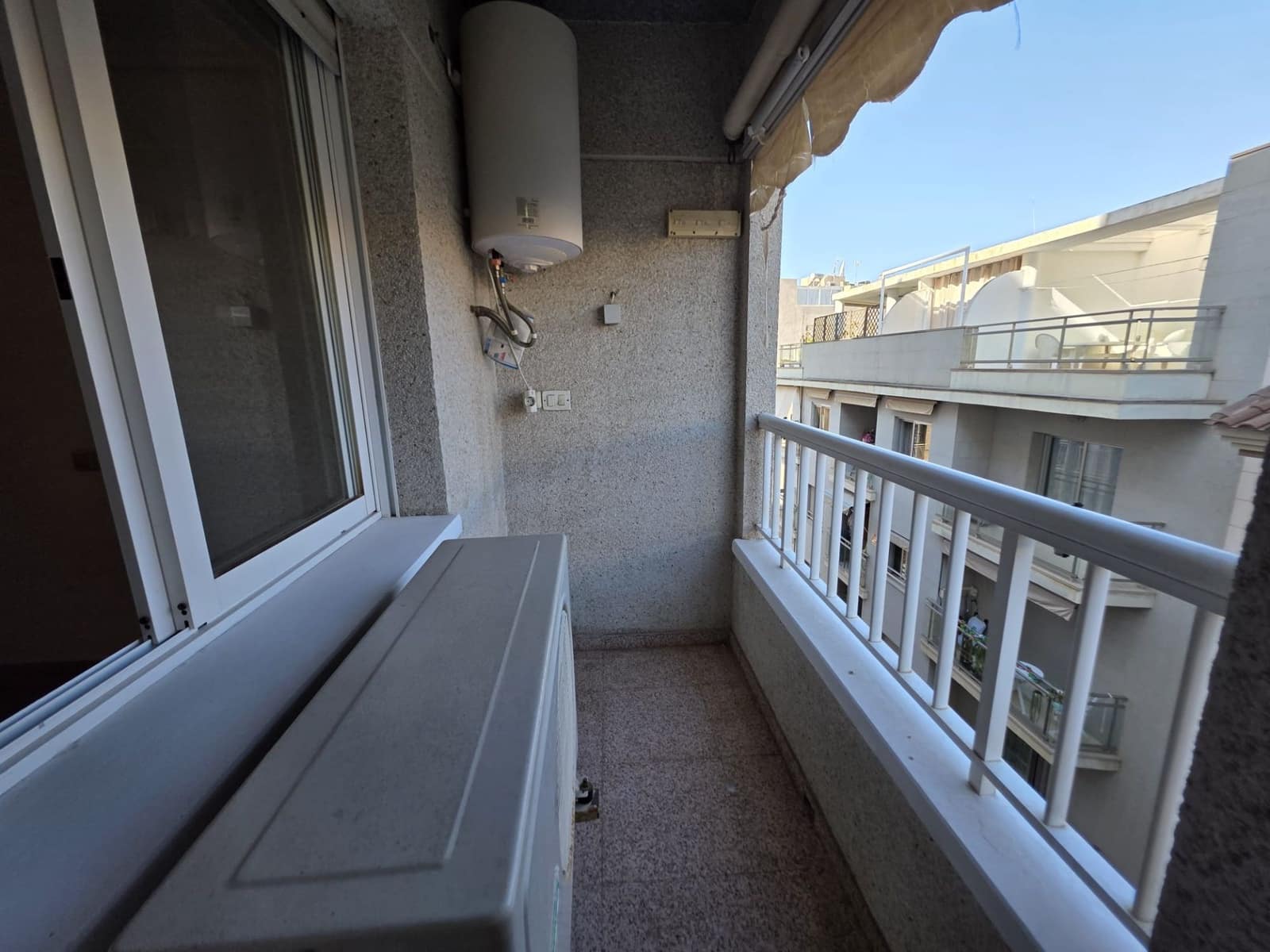 2 bedroom Apartment for sale in Santa Pola - € 135,000 (Ref: 9272135)