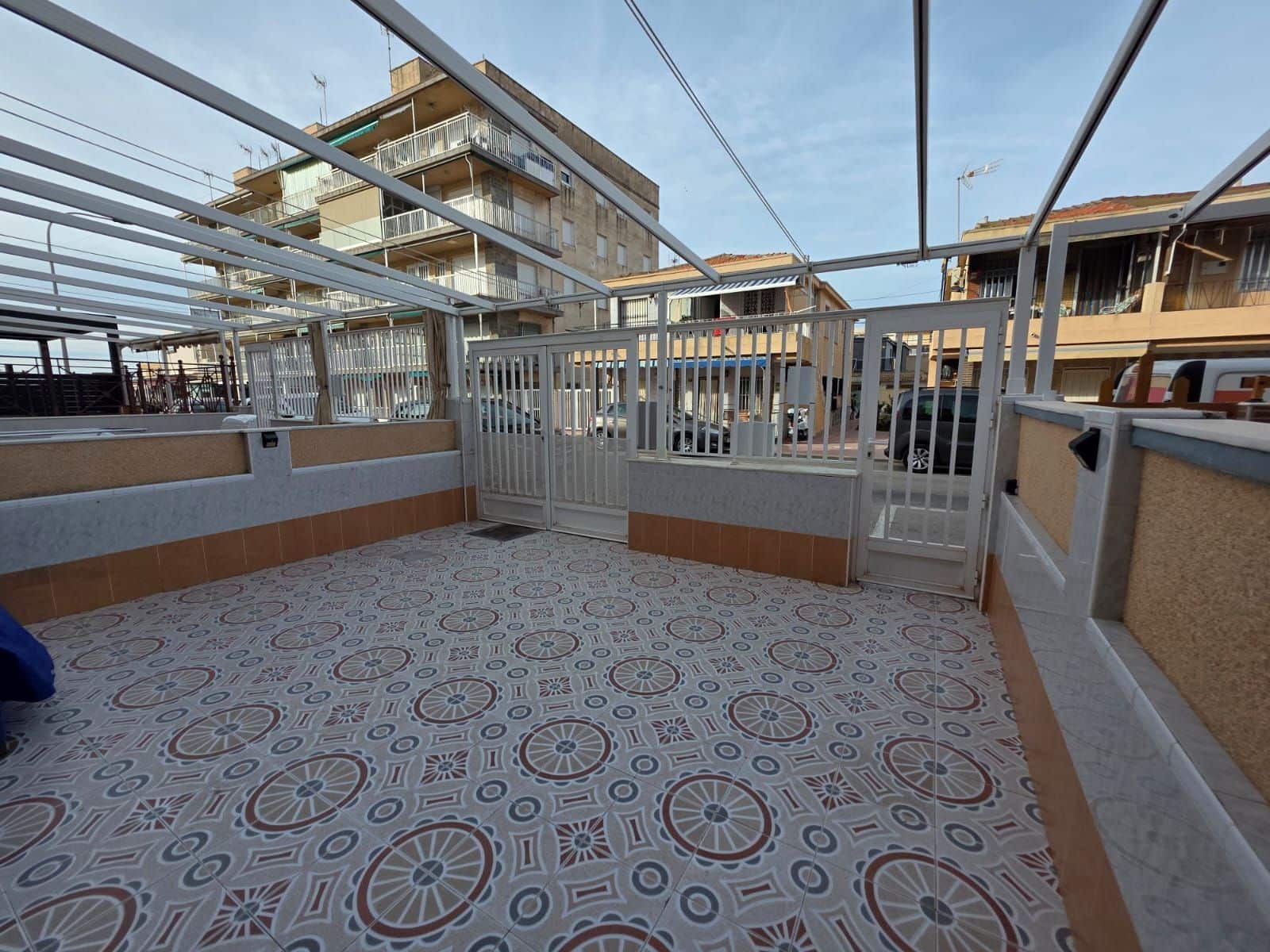 4 makuuhuone Bungalow myytävänä paikassa Santa Pola mukana 
autotalli - 245 000 € (Ref: 9340756)