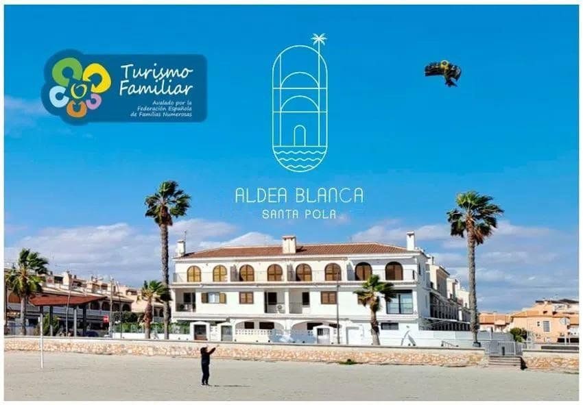 4 camera da letto Bungalow in vendita in Santa Pola con piscina garage - 339.000 € (Rif: 9371808)