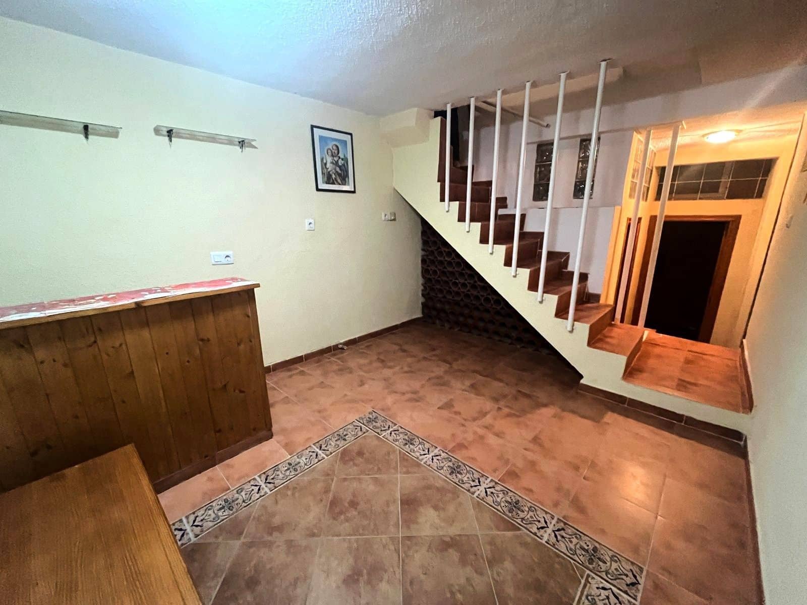 4 sypialnia Bungalow na sprzedaż w Arenales del Sol z basenem garażem - 275 000 € (Ref: 9390308)