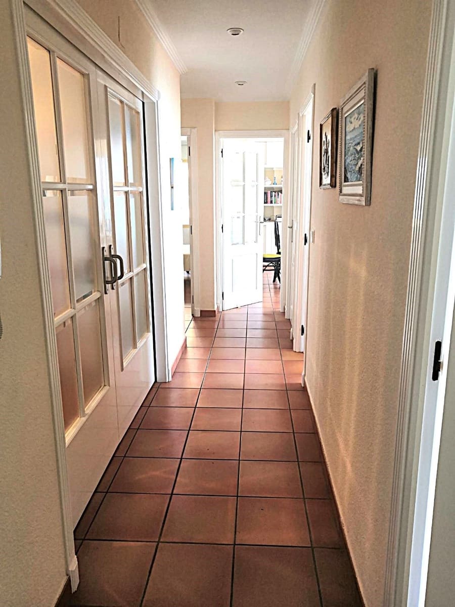 Apartamento de 4 habitaciones en Santa Pola en venta con piscina garaje - 490.000 € (Ref: 9403184)