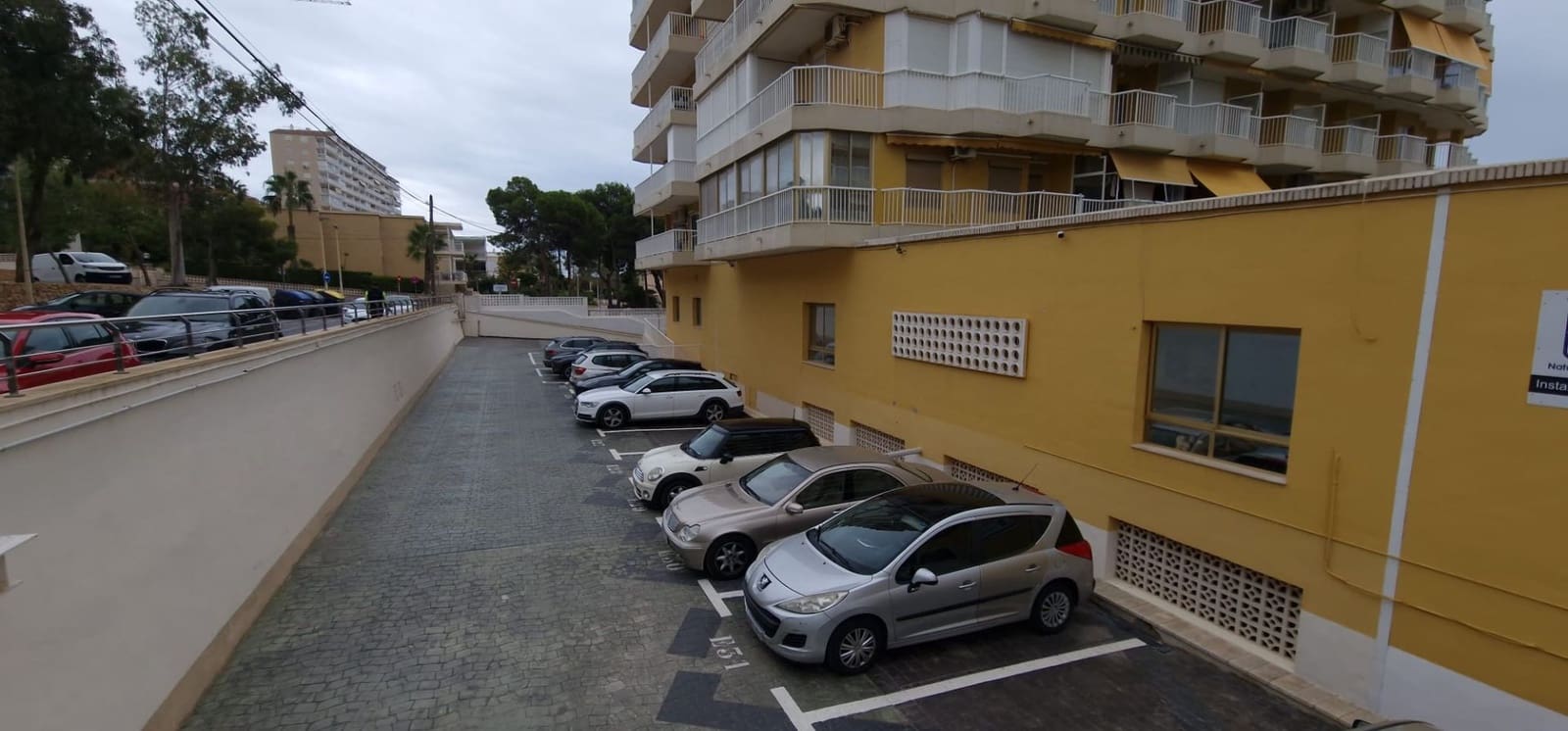 Apartamento de 4 habitaciones en Santa Pola en venta con piscina garaje - 490.000 € (Ref: 9403184)
