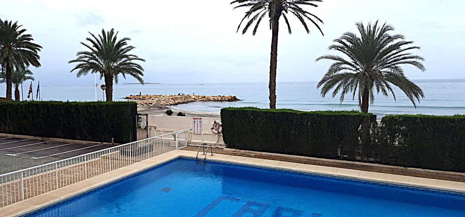 Apartamento de 4 habitaciones en Santa Pola en venta con piscina garaje - 490.000 € (Ref: 9403184)