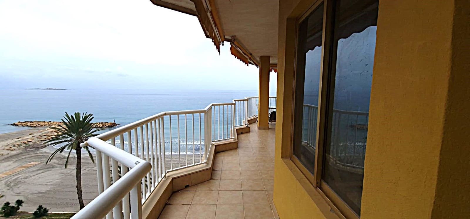 Apartamento de 4 habitaciones en Santa Pola en venta con piscina garaje - 490.000 € (Ref: 9403184)