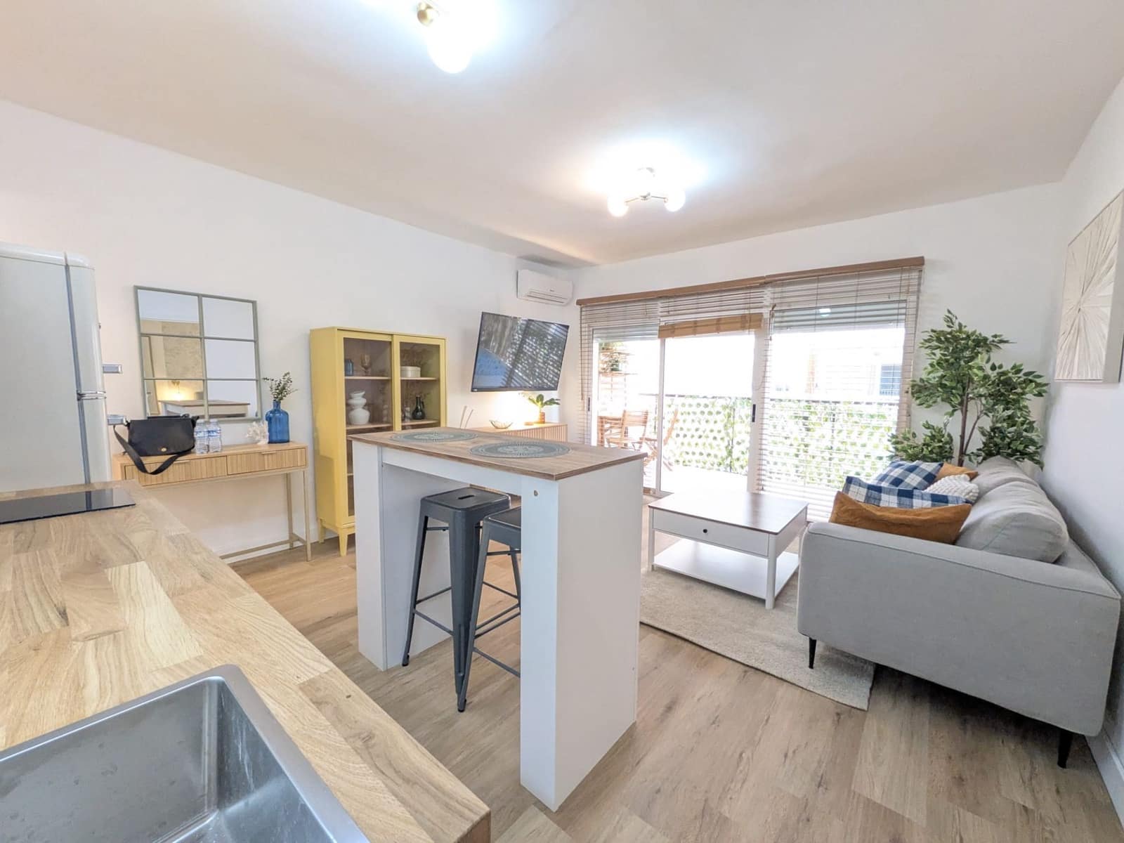 3 bedroom Apartment for sale in Santa Pola - € 239,000 (Ref: 9419400)