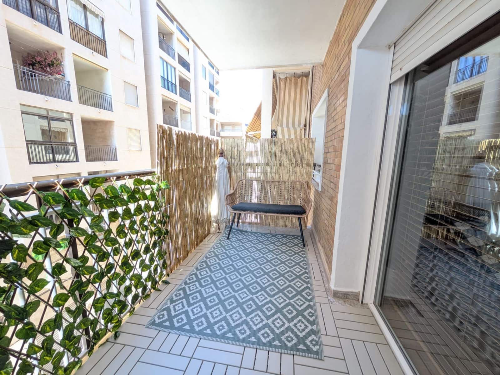 3 bedroom Apartment for sale in Santa Pola - € 239,000 (Ref: 9419400)