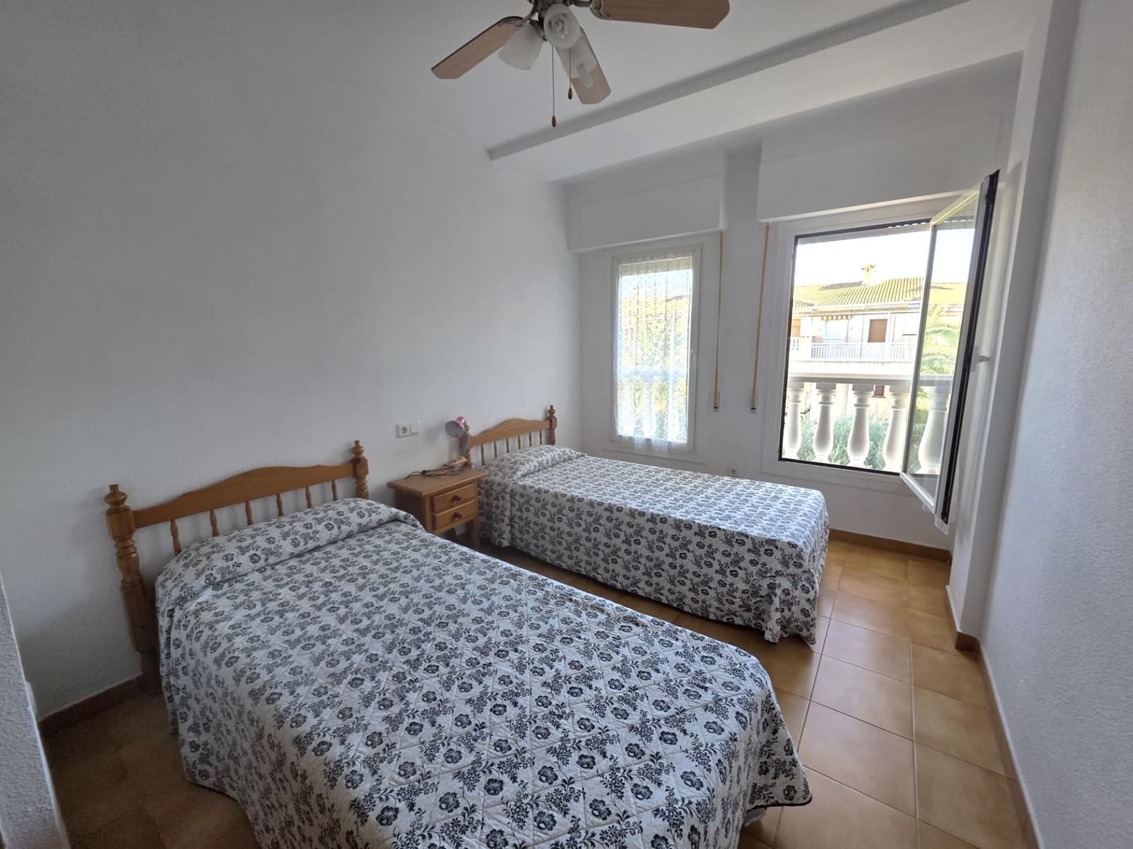 4 Zimmer Bungalow zu vermieten in Santa Pola - 900 € (Ref: 9422026)