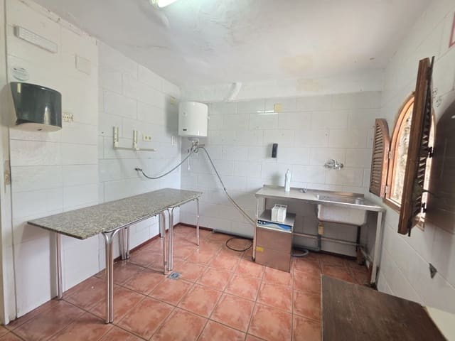 Commercieel te koop in Santa Pola - € 115.000 (Ref: 9465432)