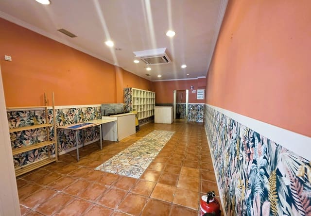 Commercieel te koop in Santa Pola - € 115.000 (Ref: 9465432)