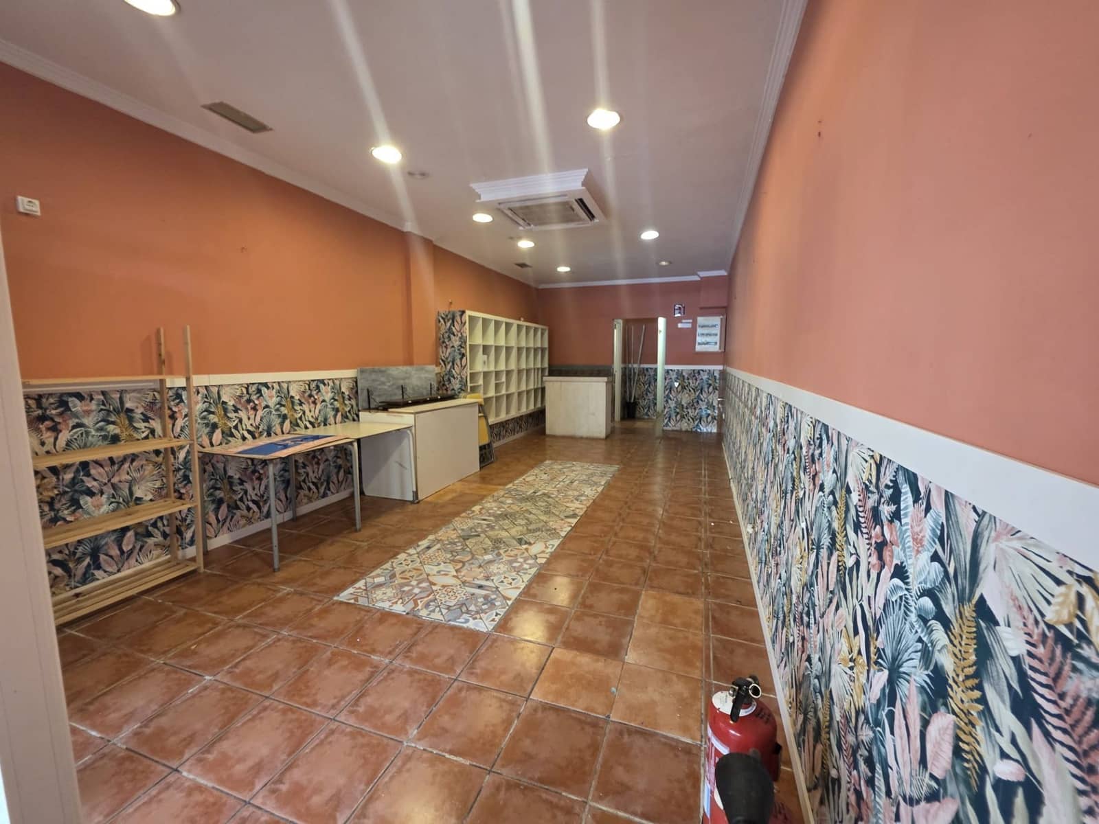 Kommersiell till salu i Santa Pola - 115 000 € (Ref: 9465432)