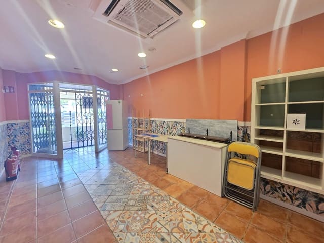 Commercieel te koop in Santa Pola - € 115.000 (Ref: 9465432)