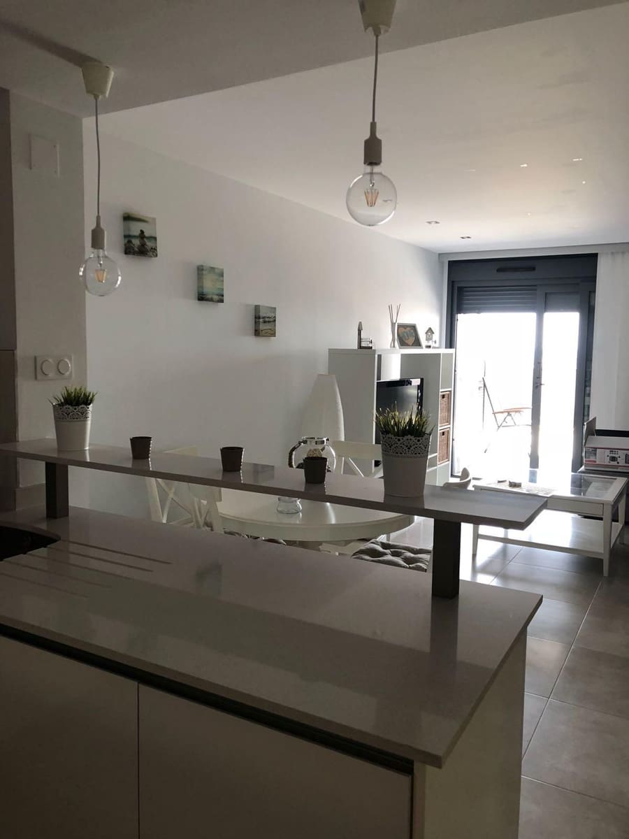 Appartement de 2 chambres à louer à Arenales del Sol avec piscine - 1 350 € (Ref: 9465433)