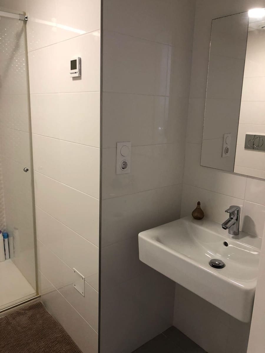 Appartement de 2 chambres à louer à Arenales del Sol avec piscine - 1 350 € (Ref: 9465433)