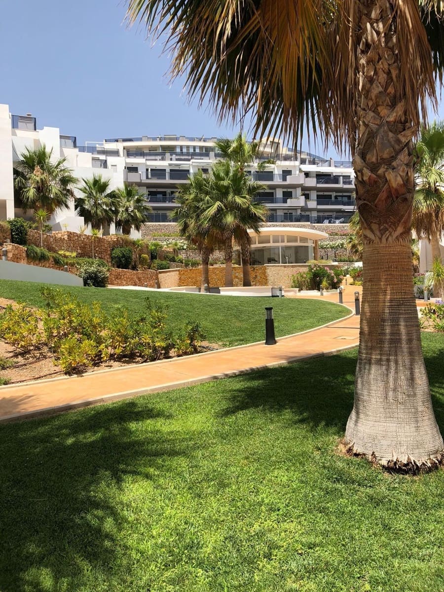 Appartement de 2 chambres à louer à Arenales del Sol avec piscine - 1 350 € (Ref: 9465433)