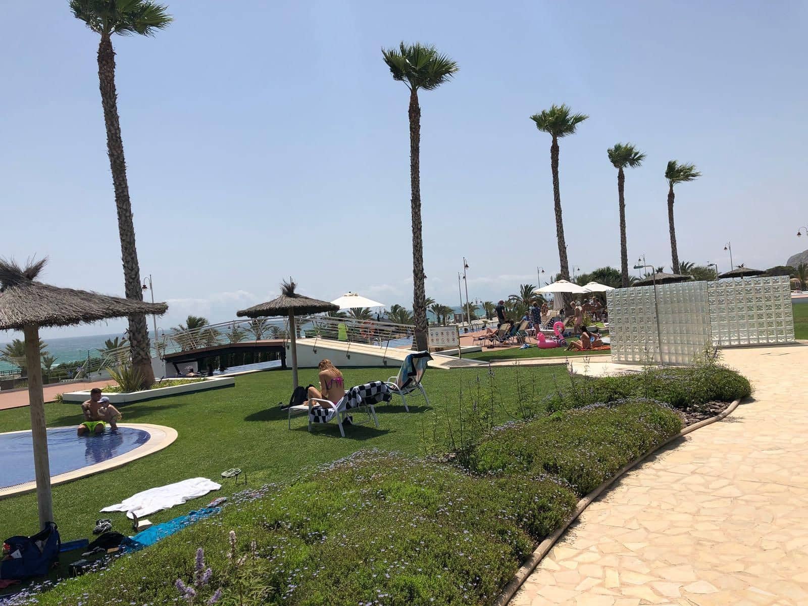 Appartement de 2 chambres à louer à Arenales del Sol avec piscine - 1 350 € (Ref: 9465433)