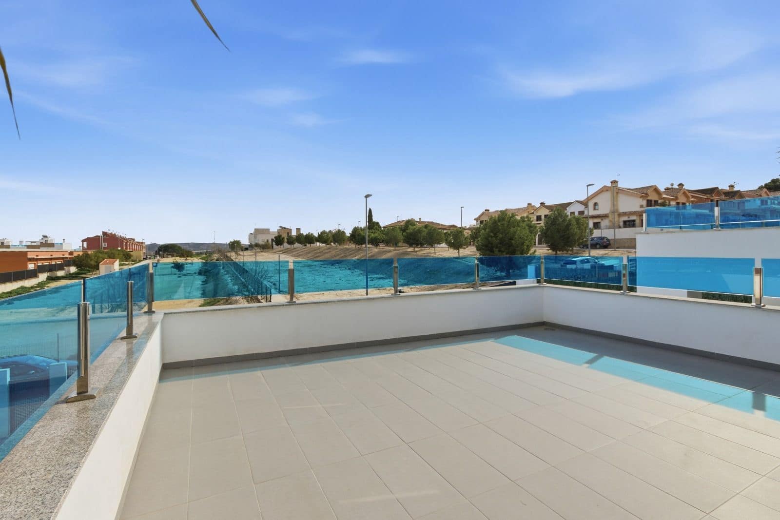 3 soveværelse Villa til salg i Bigastro med swimmingpool garage - € 339.000 (Ref: 9568108)