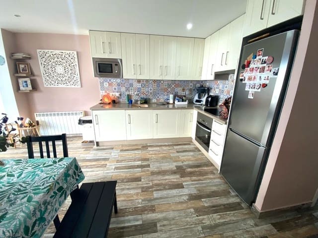 2 slaapkamer Appartement te huur in Santa Pola met garage - € 950 (Ref: 9568110)