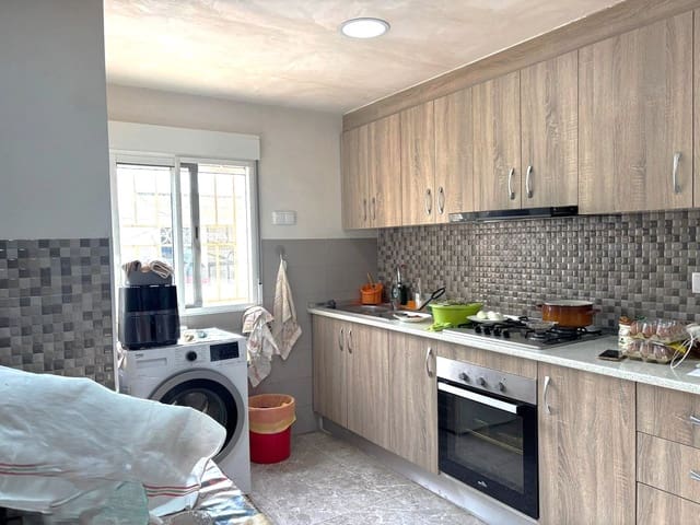 3 makuuhuone Maalaistalo myytävänä paikassa El Realengo, Crevillente / Crevillent mukana 
autotalli - 260 000 € (Ref: 9604634)