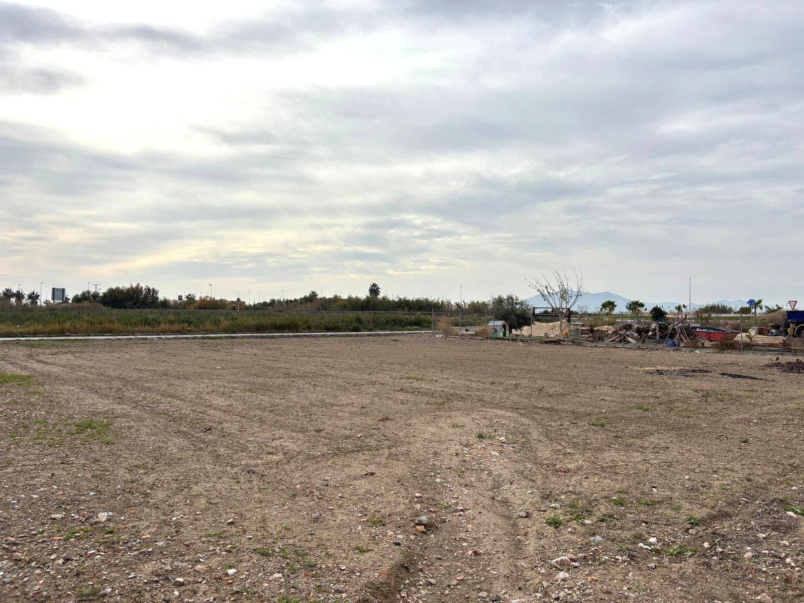 3 makuuhuone Maalaistalo myytävänä paikassa El Realengo mukana 
autotalli - 260 000 € (Ref: 9604634)