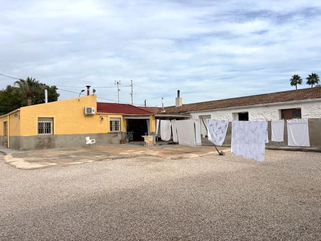 3 makuuhuone Maalaistalo myytävänä paikassa El Realengo, Crevillente / Crevillent mukana 
autotalli - 260 000 € (Ref: 9604634)