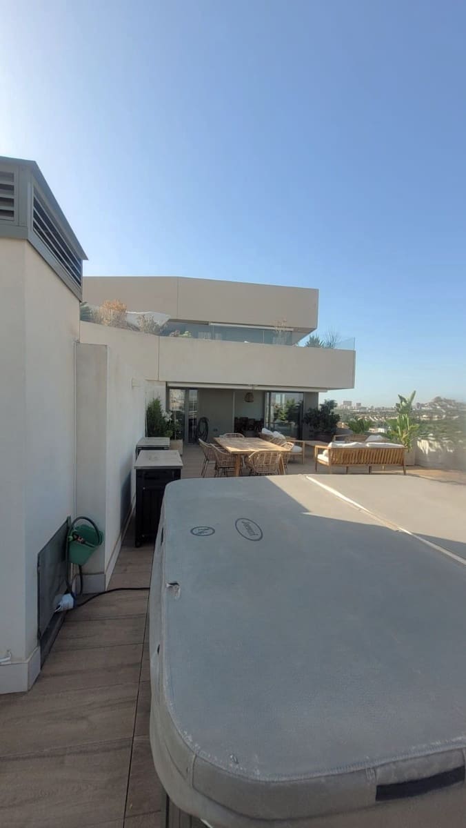 Ático de 3 habitaciones en Alicante / Alacant ciudad en venta con piscina garaje - 950.000 € (Ref: 9604636)