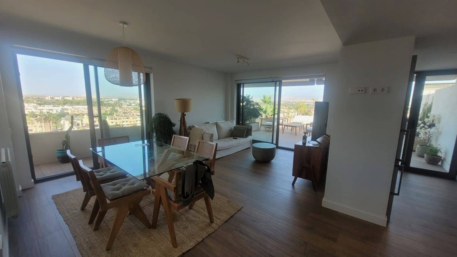 Ático de 3 habitaciones en Alicante / Alacant ciudad en venta con piscina garaje - 950.000 € (Ref: 9604636)