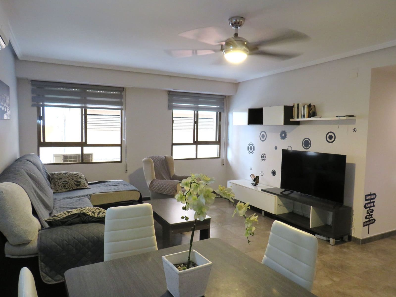 2 Zimmer Apartment zu vermieten in Santa Pola - 900 € (Ref: 9625371)