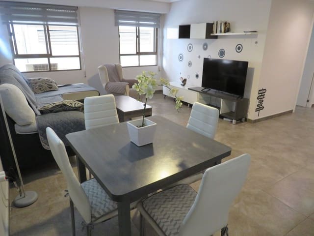 2 Zimmer Apartment zu vermieten in Santa Pola - 900 € (Ref: 9625371)