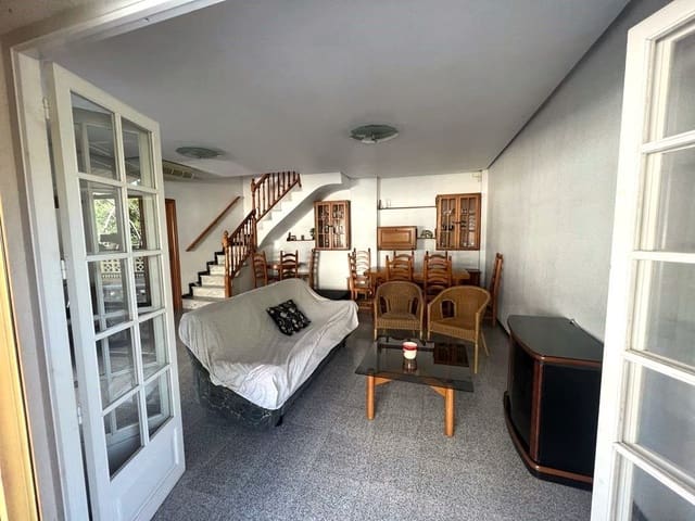 4 makuuhuone Omakotitalo myytävänä paikassa Santa Pola - 290 000 € (Ref: 9625372)