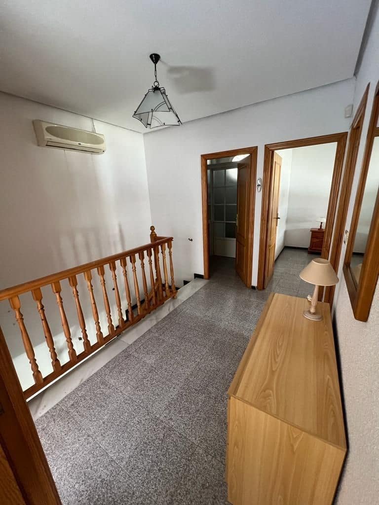 4 makuuhuone Omakotitalo myytävänä paikassa Santa Pola - 290 000 € (Ref: 9625372)