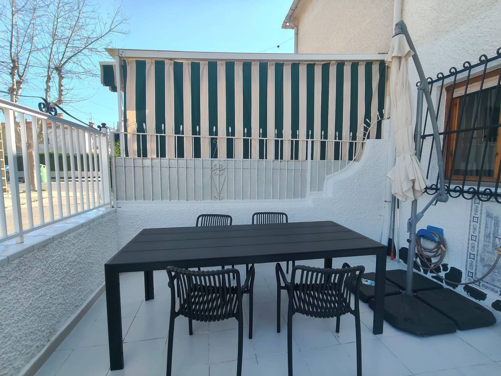 2 sovrum Bungalow att hyra i Santa Pola med garage - 900 € (Ref: 9647821)