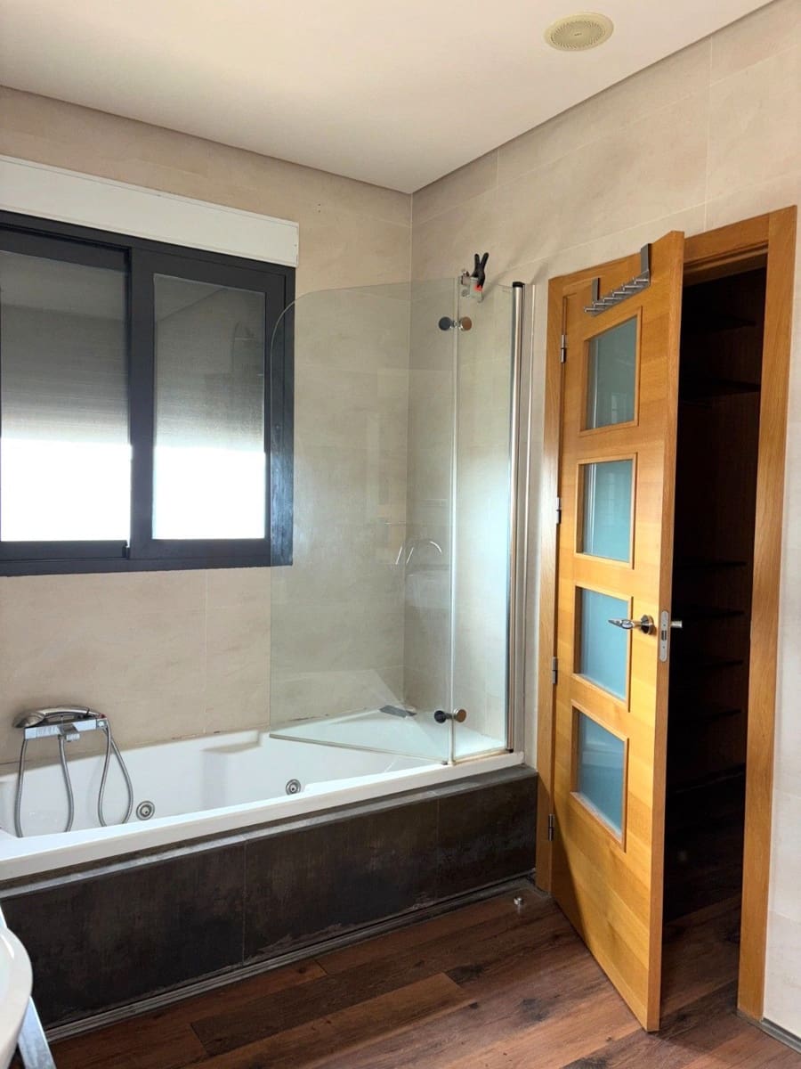 5 chambre Villa/Maison à vendre à Aspe avec garage - 350 000 € (Ref: 9679551)