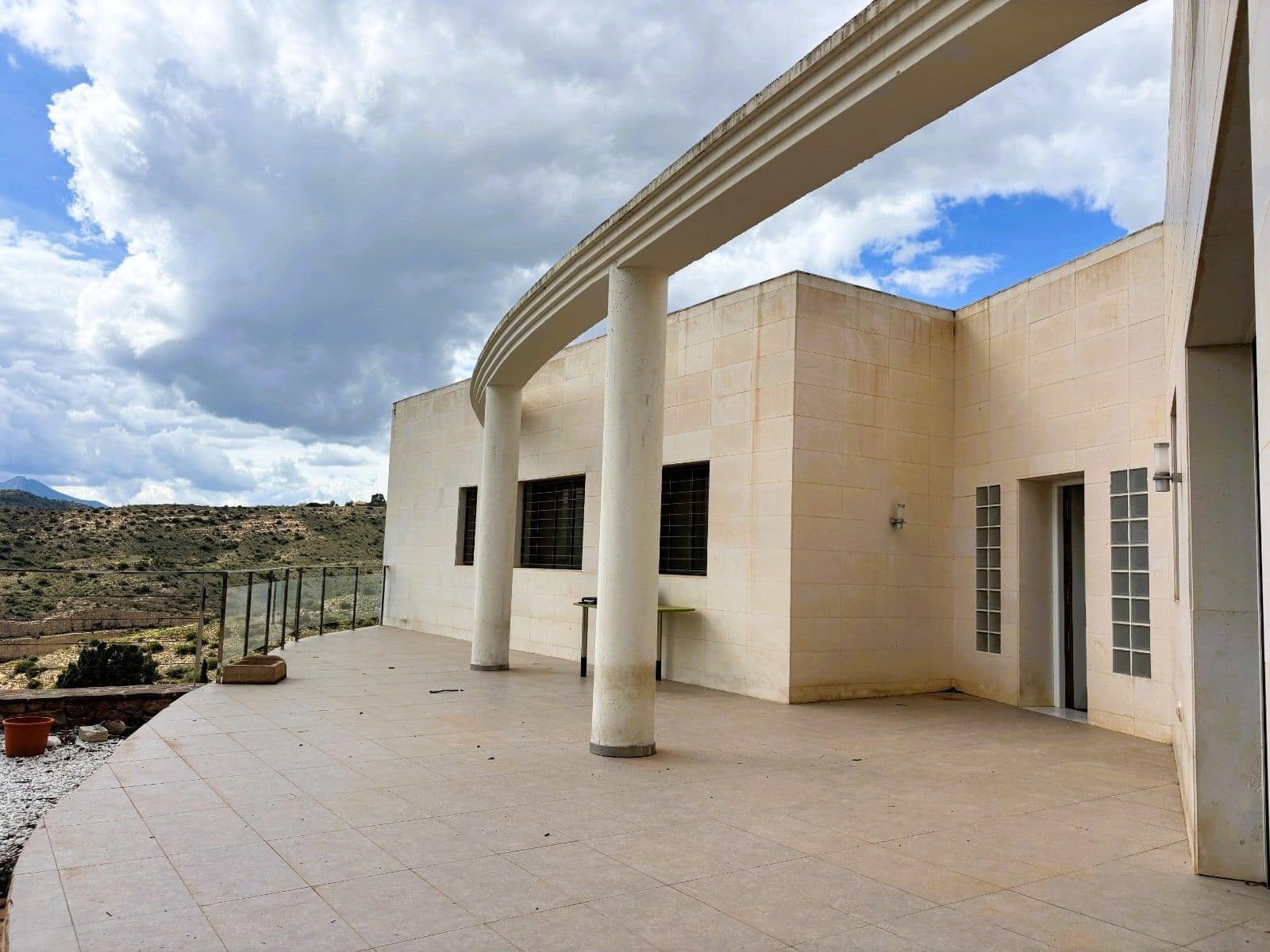 5 chambre Villa/Maison à vendre à Aspe avec garage - 350 000 € (Ref: 9679551)